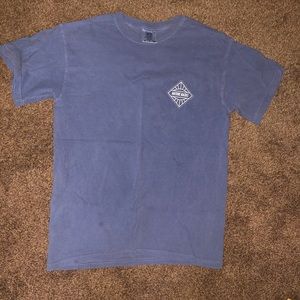 Nature backs blue tee